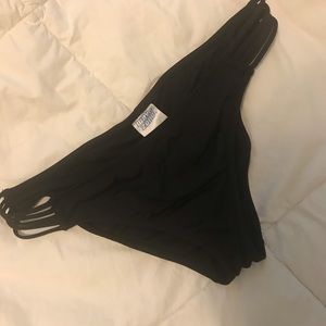 Wave zone bikini bottoms